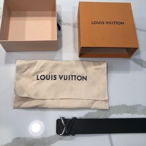 Men’s Luis Vuitton Reversible Belt